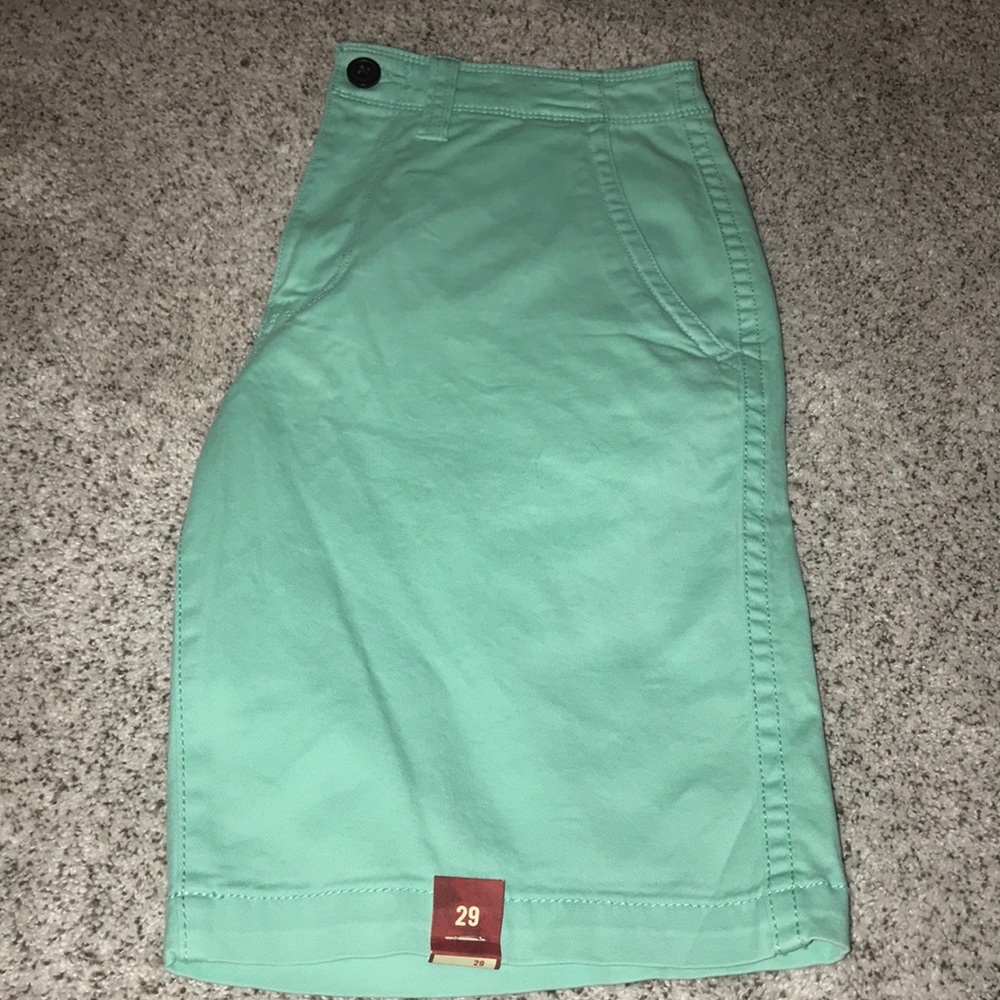 Brand New Men’s Arizona shorts!